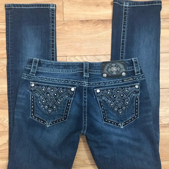 Miss Me Signature Straight Leg Distressed Jeans - Picture 5 of 6